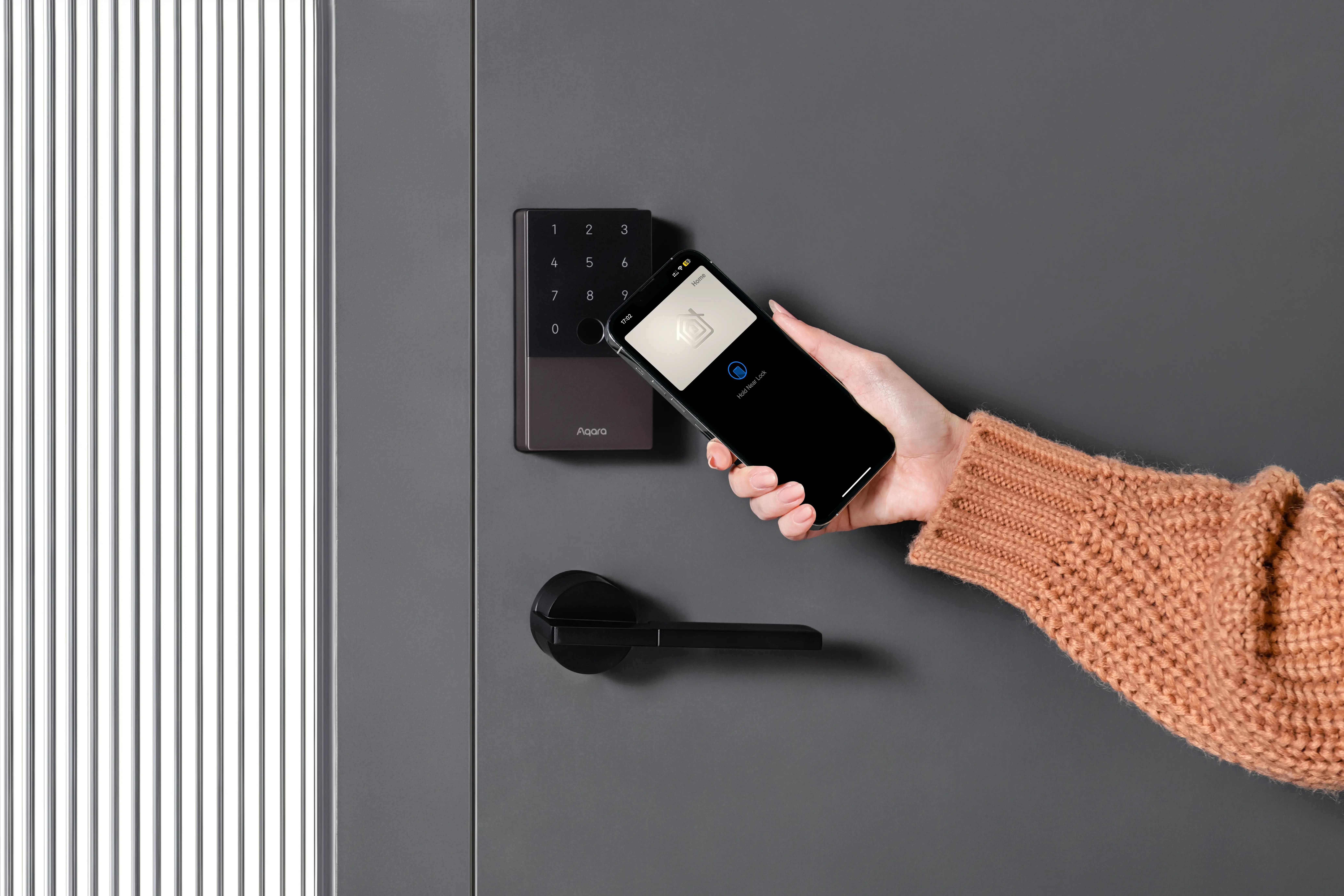Domotica per Porta Blindata: Spioncini Digitali, Smart Lock e Controllo da App