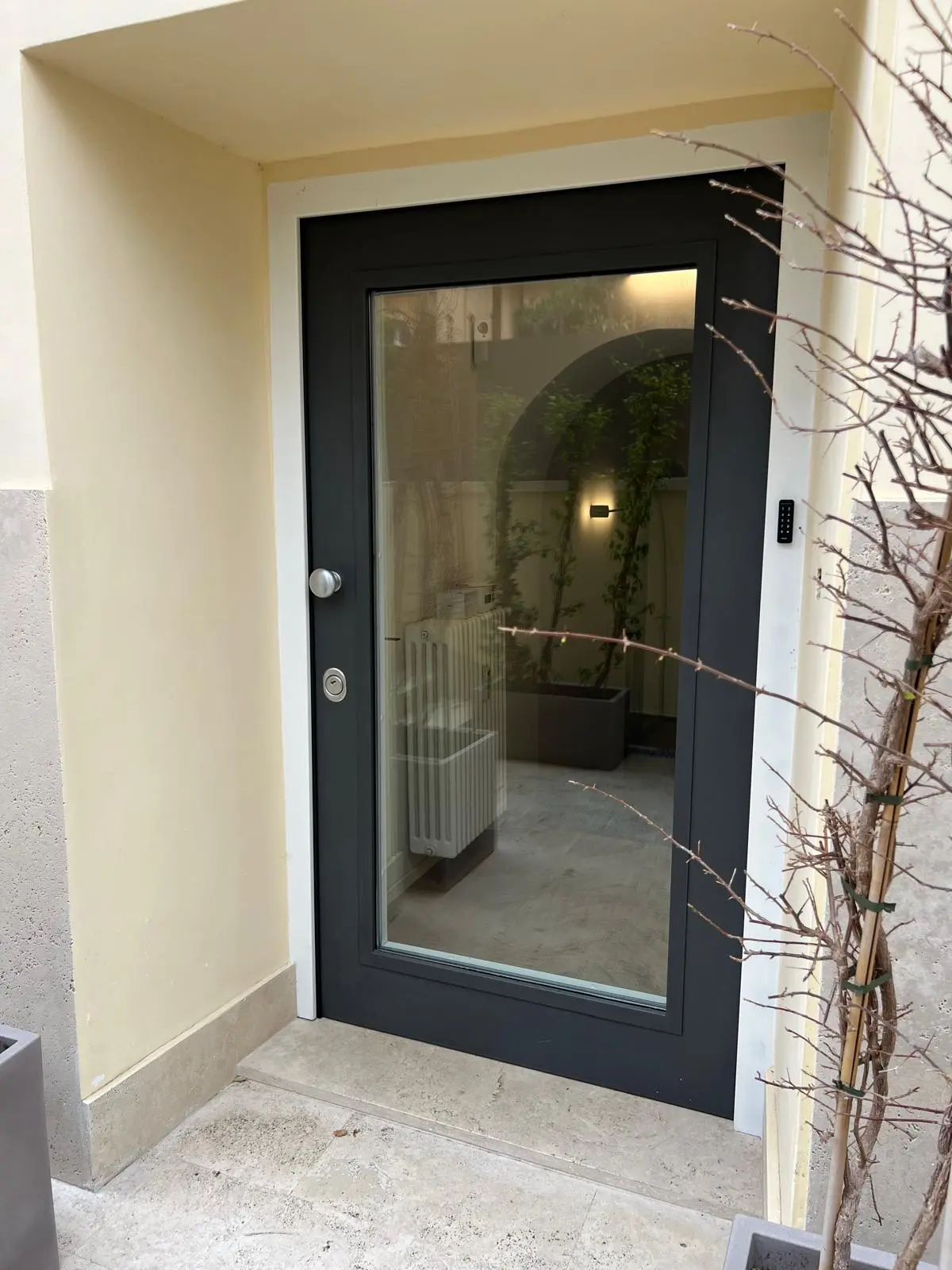 Porta blindata con vetro antieffrazione EN 356 — Sicurezza Diez Roma
