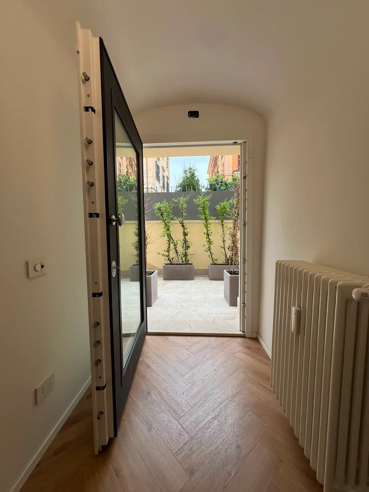 BullDoor Premium Luce - vista lato